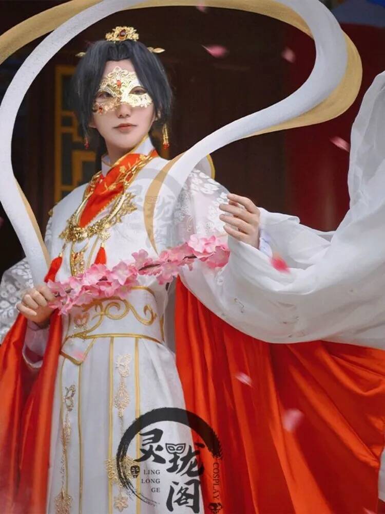 المسؤولون يباركون السماوي تاج  - مراجعة Queen Anime Cosplay وسعره